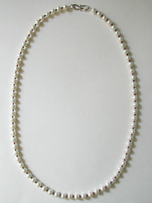 pearl-garnet-necklace