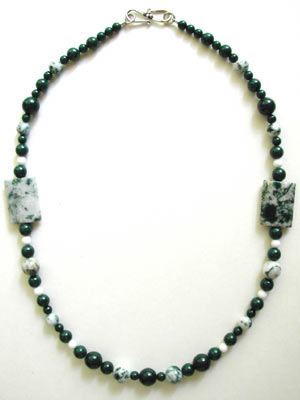 tree agate and mountain jade necklace